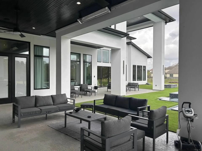 Modern outdoor living